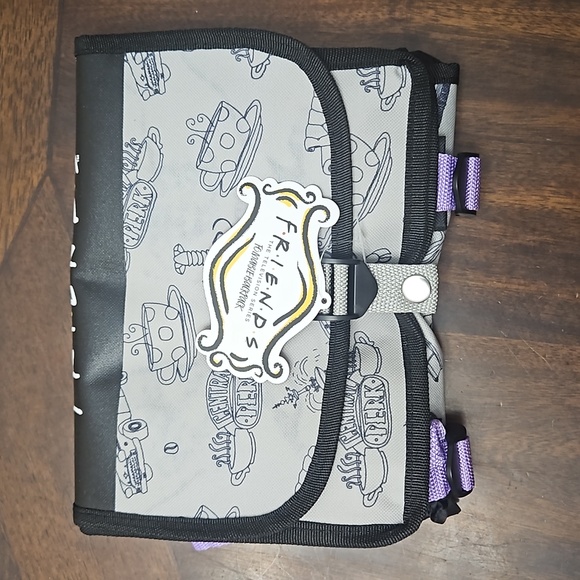 FRIENDS Foldable Backpack - Picture 3 of 5